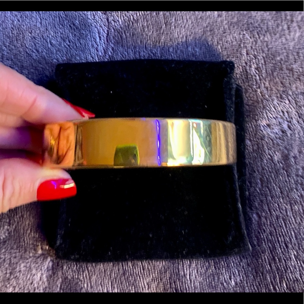 Q Charging Bracelet
